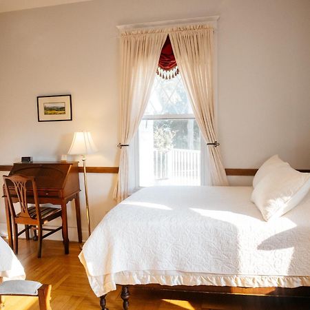 Friendly City Inn B&B Харрисонберг Экстерьер фото