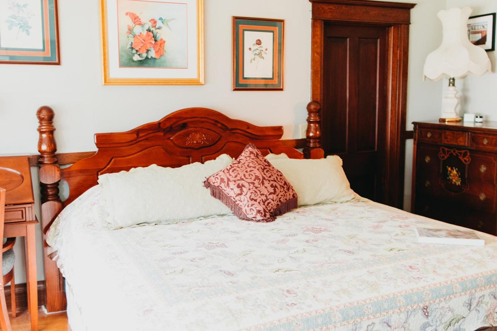 Friendly City Inn B&B Харрисонберг Экстерьер фото